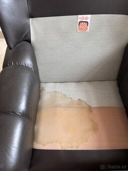 Kožená sedačka a křeslo (prodáme i samostatně) - 13