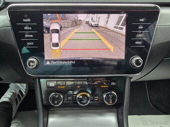 SUPERB 3 2,0TSI 200kW 4x4 DSG STYLE WEBASTO KAMERA NAVI -DPH - 13
