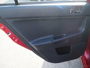 2015 Mitsubishi Lancer 1.6i LPG, 1.majitel - 13