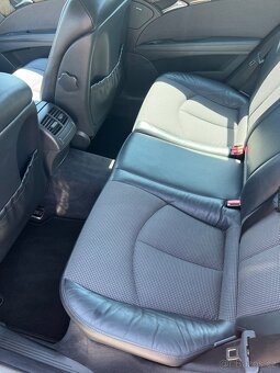 Mercedes Benz E 270 CDI (2.7CDI) 130kW 2003 - 13