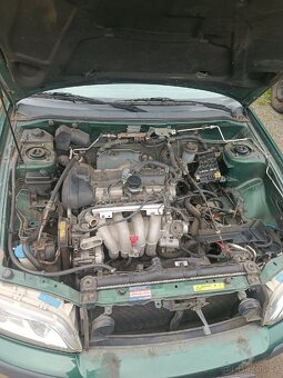 Volvo V40 1.8i 90kw ND - 13