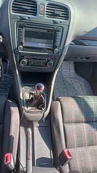 VW Golf 6 GTI - 13