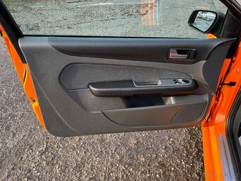 Ford Focus ST 2.5T 20V 5V 166kW - 13