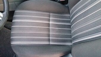 Prodám Ford Focus kombi, r.v. 2008, 1.6 benzín (74kW) - 13