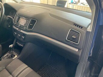 VW Sharan 2.0 TDI 103kW Match,DSG,7.míst,tažné,Xenon - 13