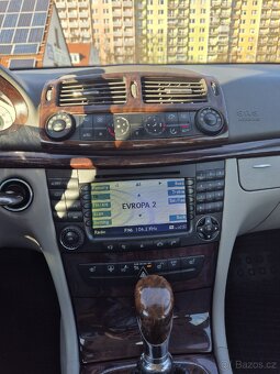 Mercedes-Benz W211 E 220 CDI - 13