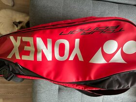 Prodám tenisovou raketu Zn. Yonex, + Yonex Bag - 13