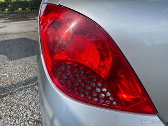 Peugeot 207 1,4 HDi 5P Trendy Výhřev, Serviska - 13