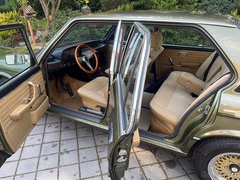 BMW E12 520/6 šestiválec , r.v1979 , KAMEI - 13