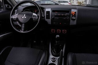 Mitsubishi Outlander 2.2 DI-D - 13