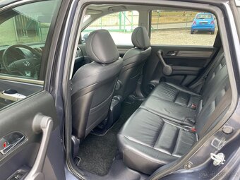 Honda CR-V 2.0 i 110KW Executive 4x4 - 13