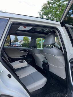 Toyota Rav 4 Hybrid, 2021,Automat, Nová STK - 13