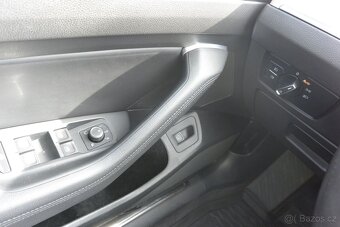 PRODÁM Volkswagen Passat 2.0TDi 4MOTION 176kW DPH - 13