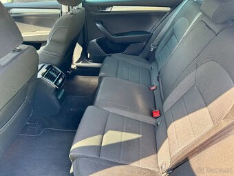 Škoda Superb, 2,0TDI,DSG,NAVI,serviska - 13