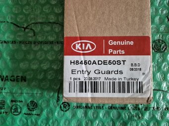 dekorativní ozdobné a ochranné lišty prahu Kia Stonic (YB CU - 13