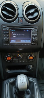 QASHQAI  1,6i - 13