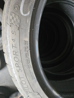 295/35R20 105Y XL Pilot Sport 4 S Acoustic MO1 MICHELIN - 13