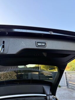 BMW 530e X-Drive Plug-in hybrid M Packet, rok 2021 - 13