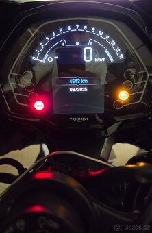TRIUMPH STREET TRIPLE 765 R 2024 - 13