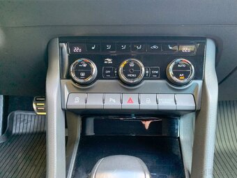 Škoda Karoq 2.0 TSi Sportline 4x4, 1.MAJITEL,  43 000 km - 13