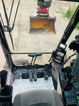 Pásové rypadlo Volvo EC220EL (Možnost leasingu) - 13