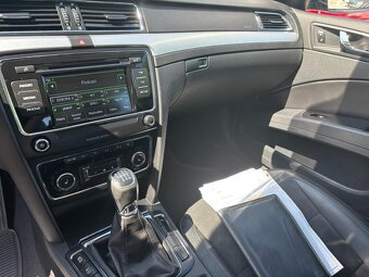 Škoda Superb 2.0 tdi 125kw r.v. 2014, Serviska - 13