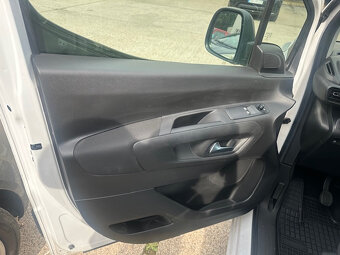Predám OPEL Combo Life 1.5 CDTI Edition Plus r.v. 3/2013 - 13