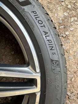 Mercedes E class W213 AMG R19 5x112 Zimní Michelin Alpin - 13