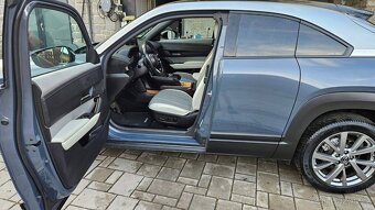 MAZDA MX-30 EV e-Skyactiv 2021 35 tis km servisní kniha - 13