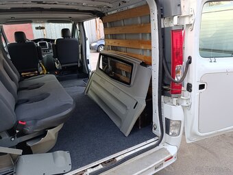 Renault Trafic 2.0 DCi long 6míst tažné klima 84kw M1 - 13