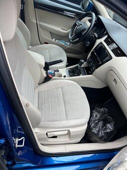 OCTAVIA 3 COMBI 2.0 TDI 4x4 - 13