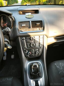 Opel Meriva B - 13