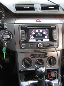 VW Pašík Passat B6 3C TDI 2.0 2009 STK 2/27 plně pojízdný - 13