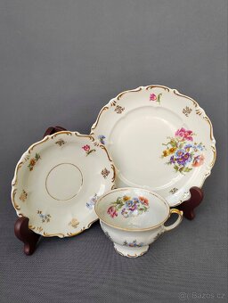 Porcelánova čajová sada s nádherným květinovým zdobeným - 13