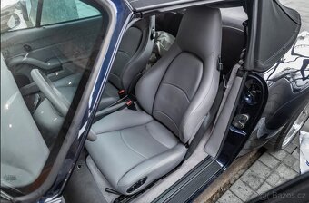 Porsche 993 Carrera Cabriolet z roku 1994 - 13