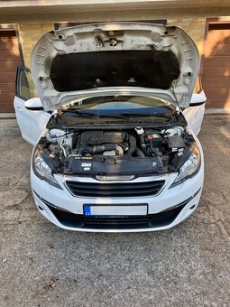Peugeot 308 1.6HDI 88kw (málo najeto, nebourané, ČR) - 13
