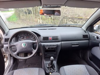Octavia I 1.6 75kW combi rok 2001 - 13