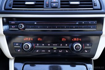 BMW 530d xDrive Touring Luxury - 13