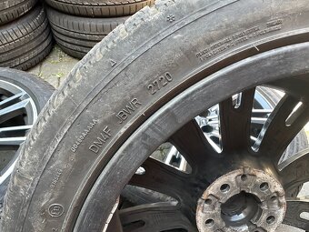 BMW řada 3 M-Paket ALU kola dvojrozměr - 225/45 R18 a 255/40 - 13