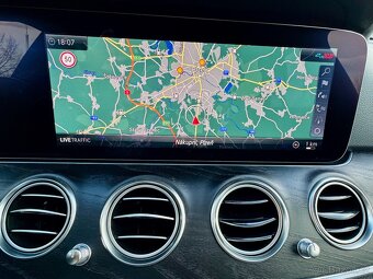 Mercedes E 220 d 4M K LED 2xEl.sed 360° CZ 1.majitel - 13