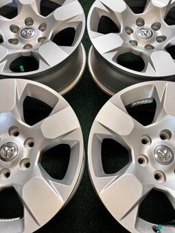 6x139.7 R18 Originál alu Dodge 5.Generace - 13