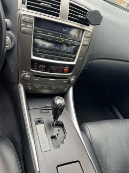 Lexus IS250 - 13