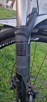 Celoodpružené elektrokolo KTM Macina Lycan 275, Bosch CX - 13