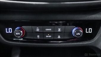 Opel Insignia,  Automat/Top výbava - 13