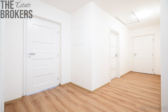Prodej rodinného domu 172m2, pozemek 1036m2 - 13