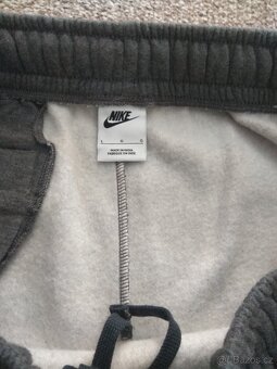 Nové pánské bavlněné tepláky NIKE - L - 13