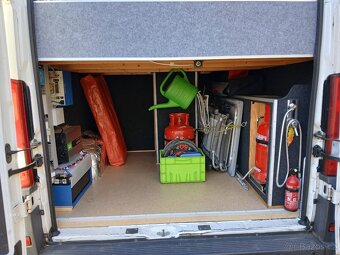 Obytná vestavba - 13