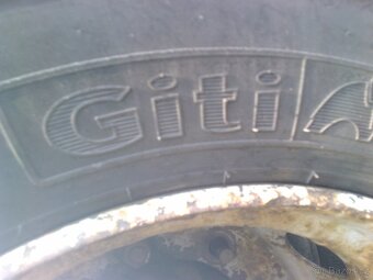 Pneu 245/70 R19.5 - Disk 19.5 - 8 šroubů - 1.250,-Kč / ks - 13