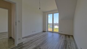 Prodej rodinného domu 122 m², pozemek 427 m² - 13