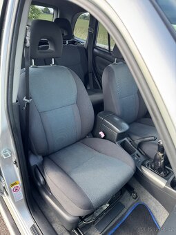 Toyota RAV4 2.0 D-4D 85kw - 13